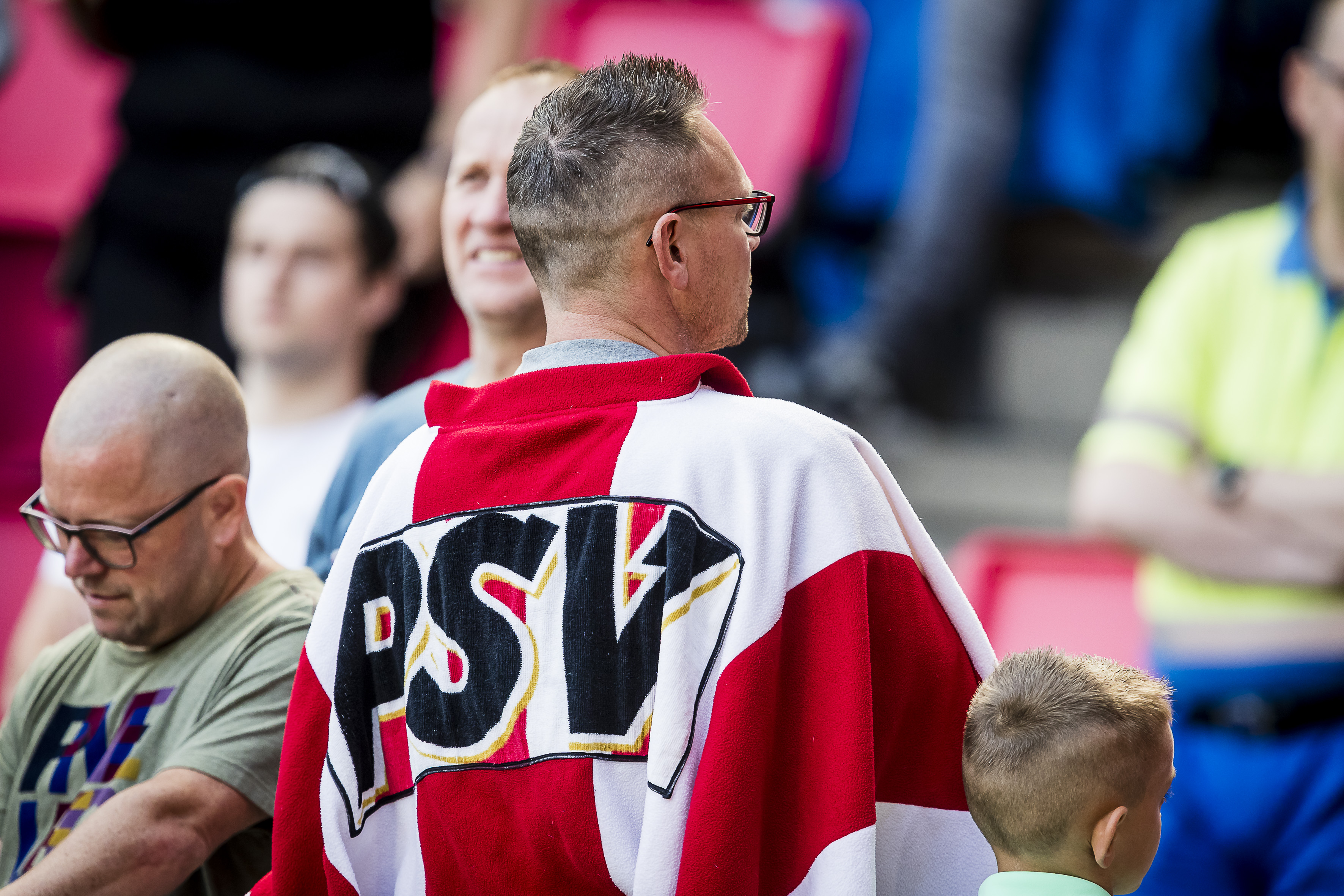 Een supporter van PSV