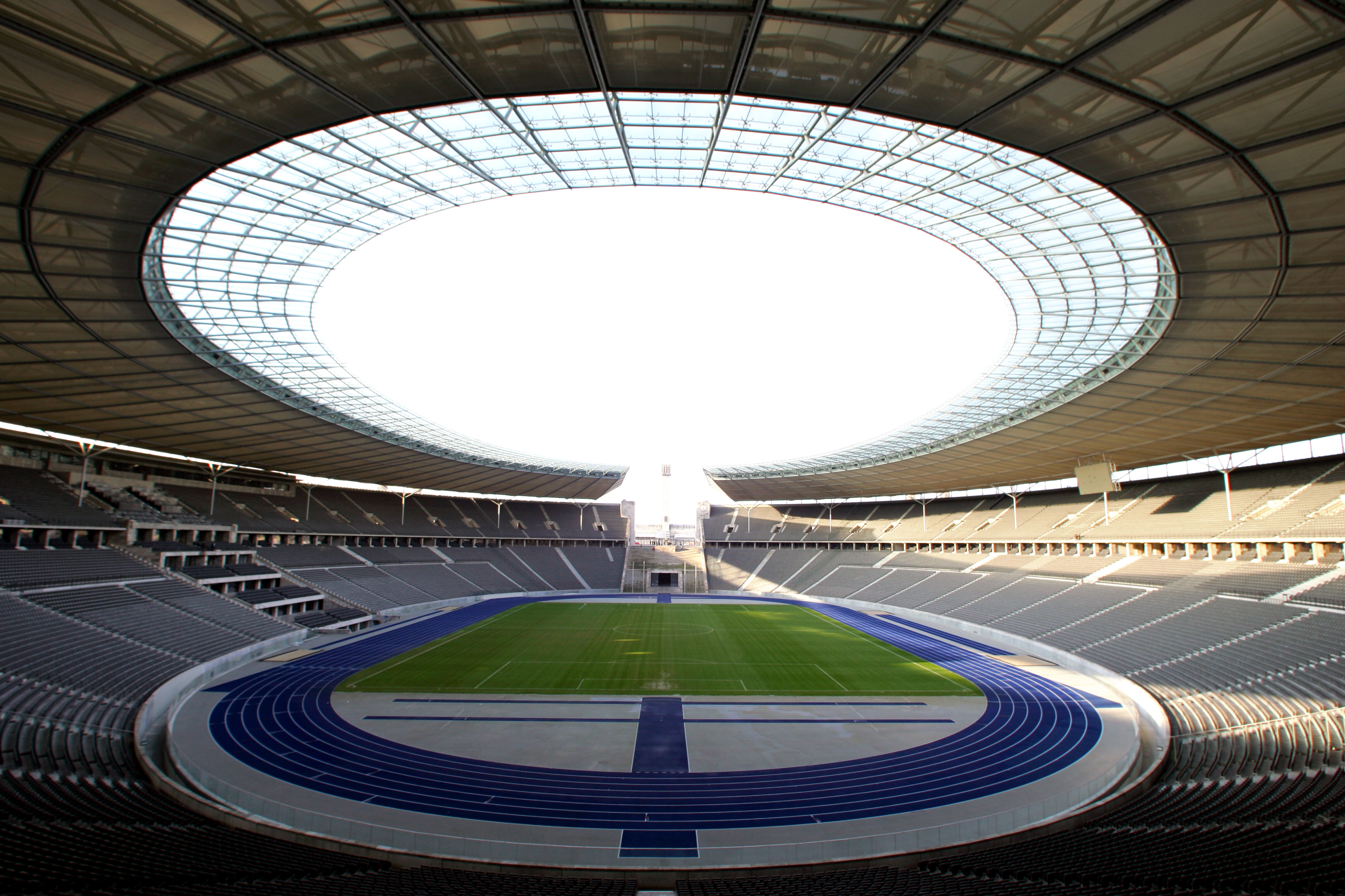 Het Olympiastadion in Berlijn. Lees hier de voorspelling van Spanje - Engeland in de EK 2024 finale.