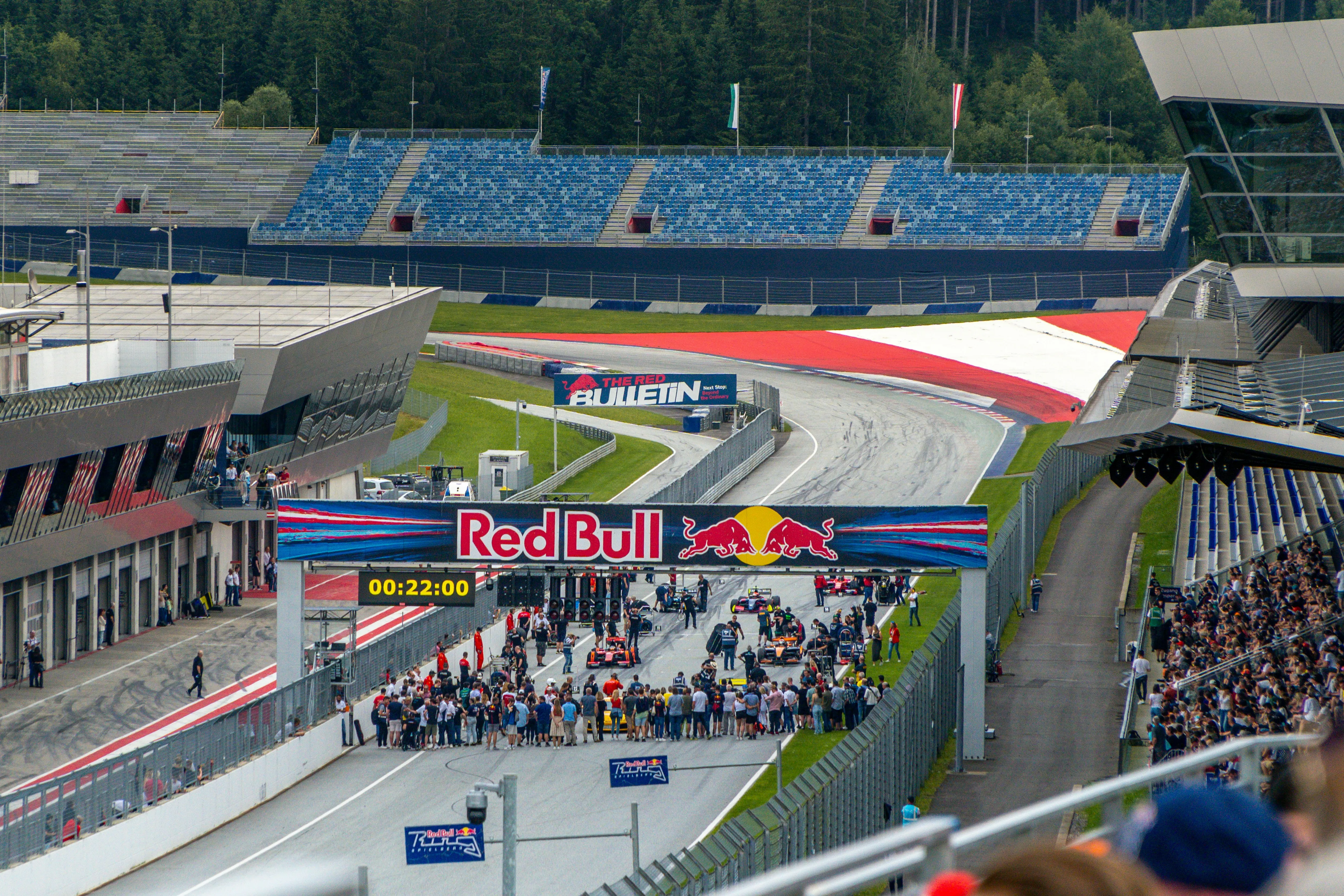 Formule 1 racestart bij Red Bull Ring met publiek en teams